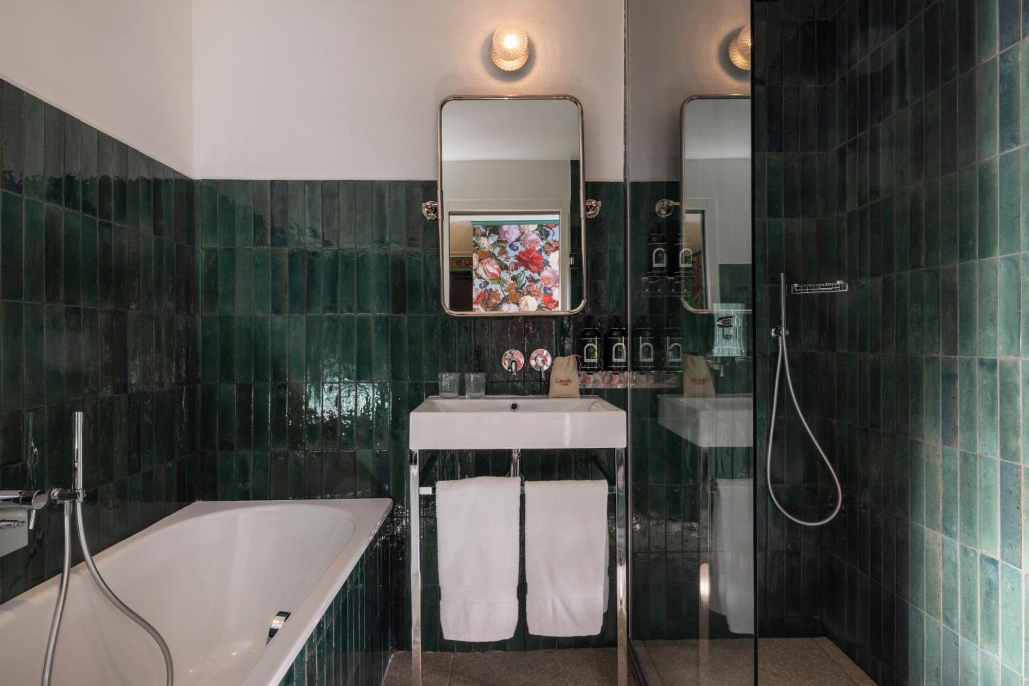 Hotel Ginette A La Folie & Spa Paris Eksteriør billede